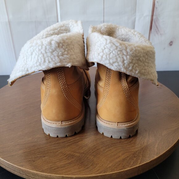 Timberland Woman’s Waterproof Roll-Top Boot. Sz 8.5. New, Faux-fur lined - Picture 6 of 16